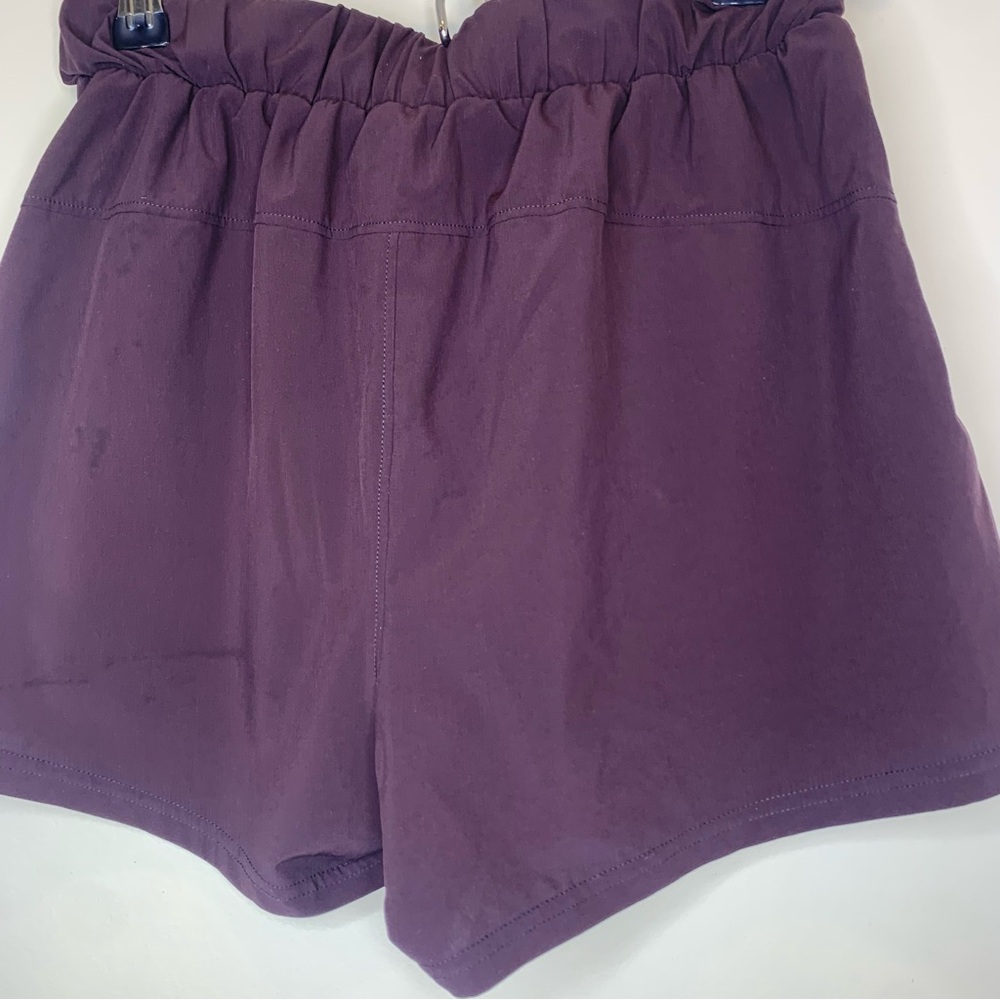 Z BY ZELLA Dark Purple Eggplant Belted Buckle Take a Hike Workout Shorts sz XS - Picture 4 of 5